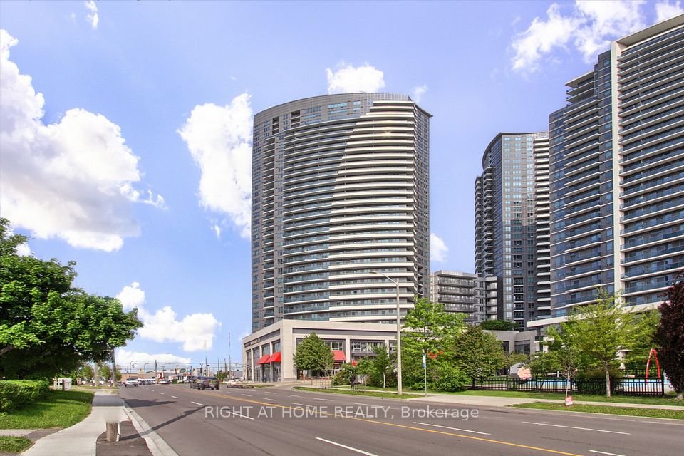 7161 Yonge