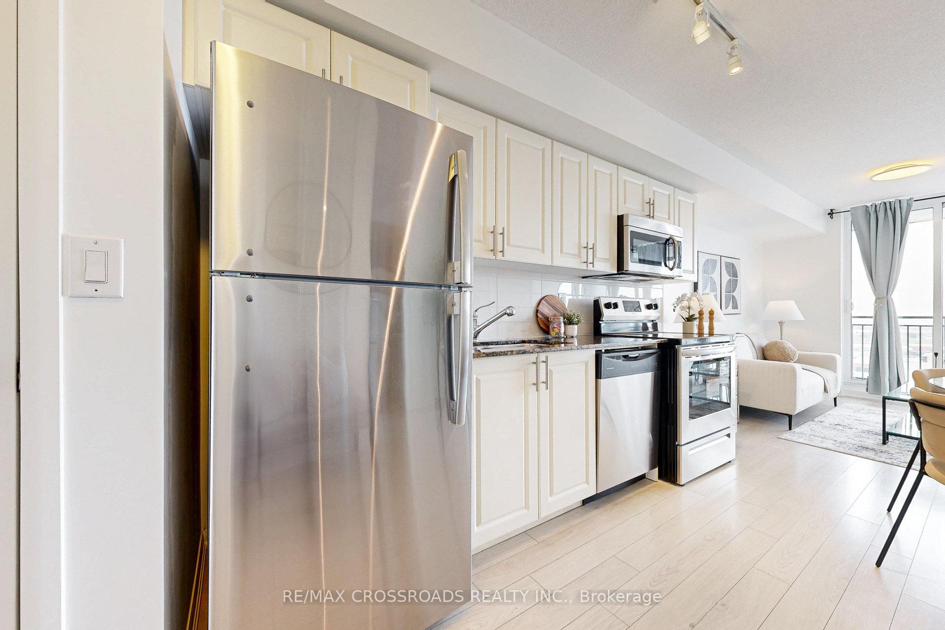1 Bedroom Condo at 3091 Dufferin, Toronto For sale