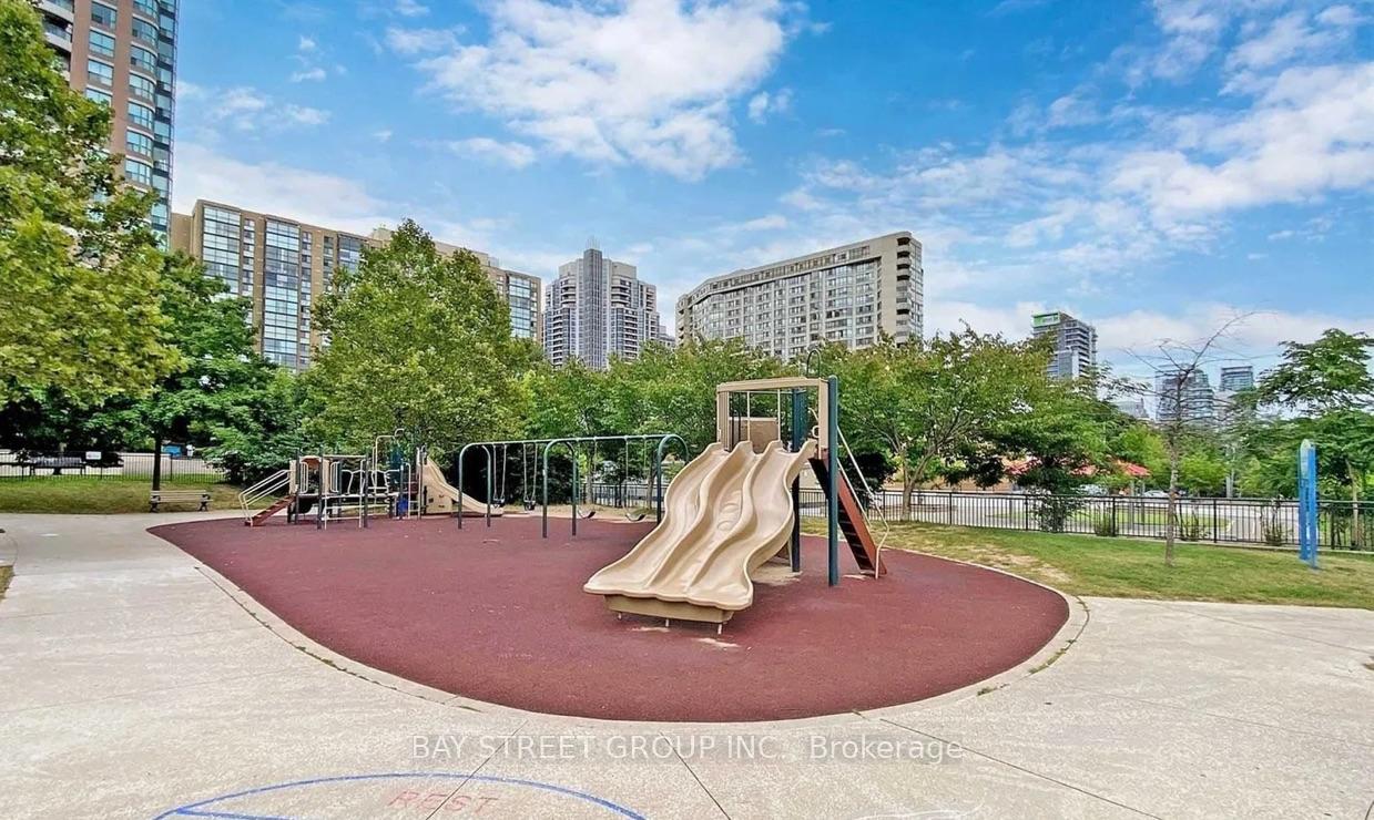 1 Bedroom Condo at 503 Beecroft, Toronto For sale