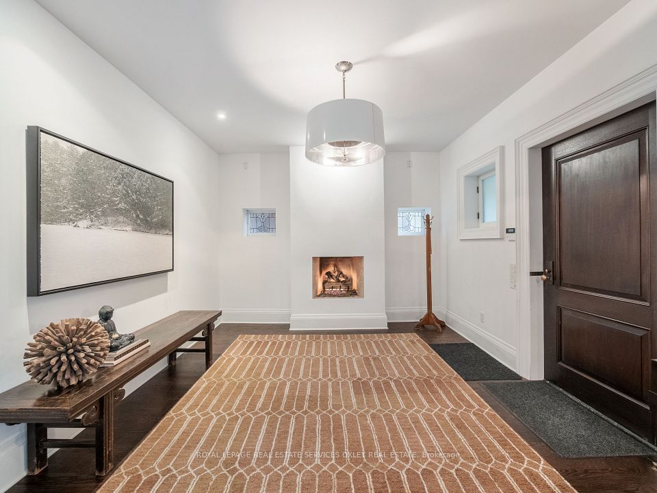 24 St Andrews Gardens, Toronto, ON M4W 2E1