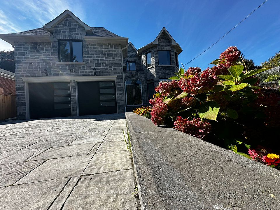 121 Earlton