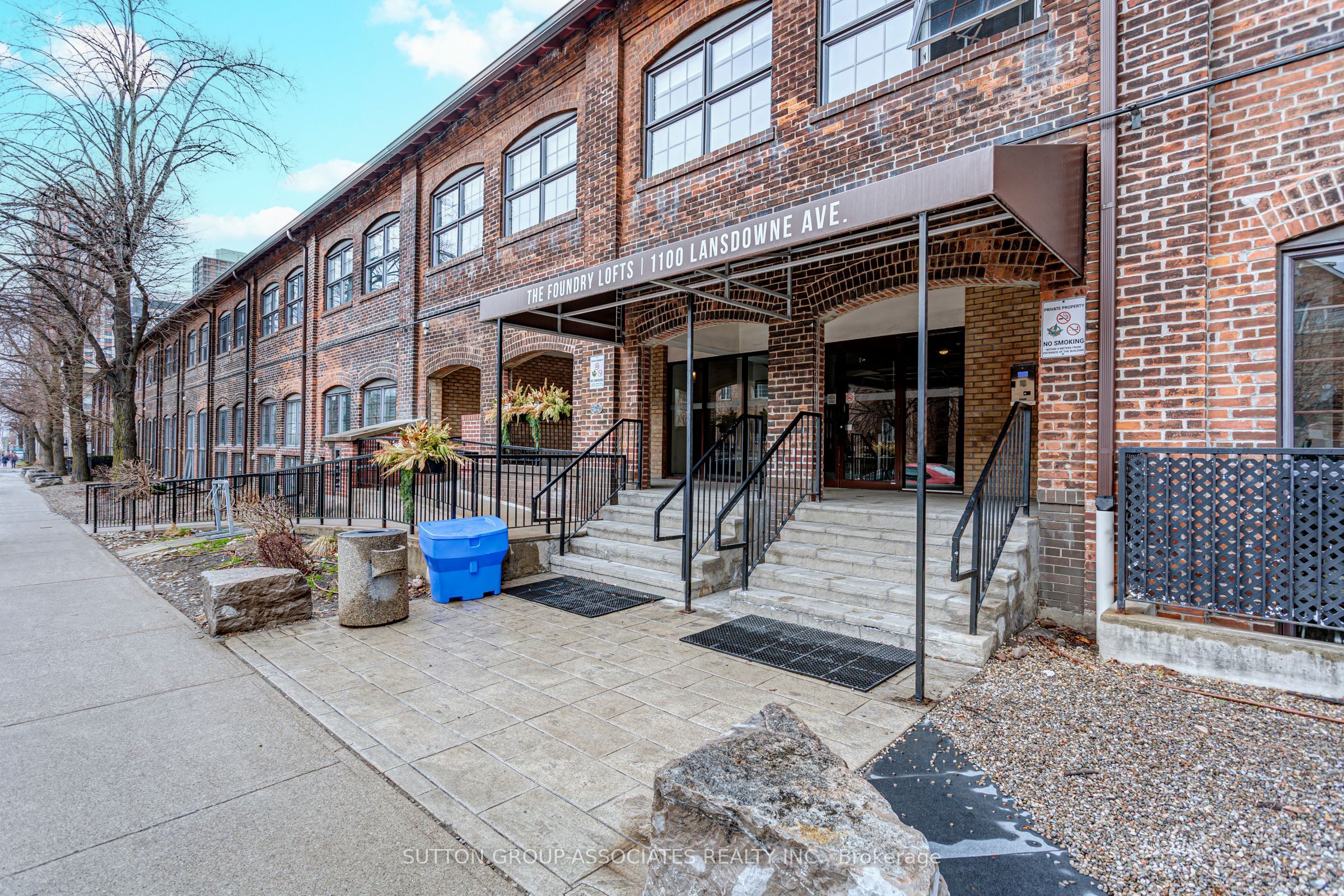 1100 Lansdowne Avenue, #333