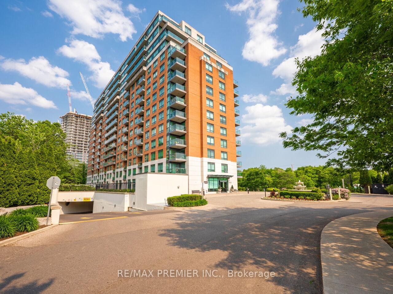 3 Bedrooms Condo at 1403 Royal York, Toronto For sale