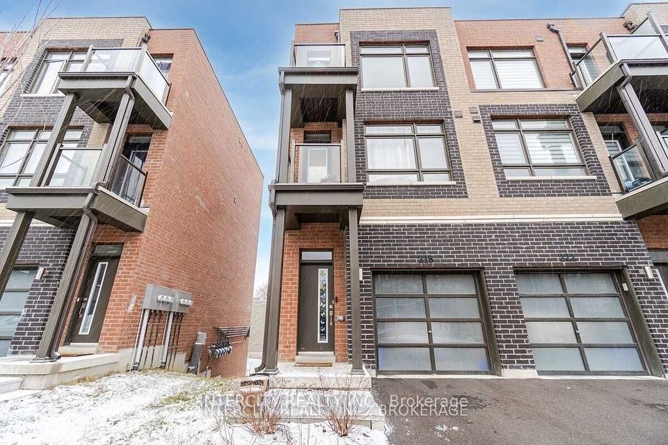 218 Dalhousie