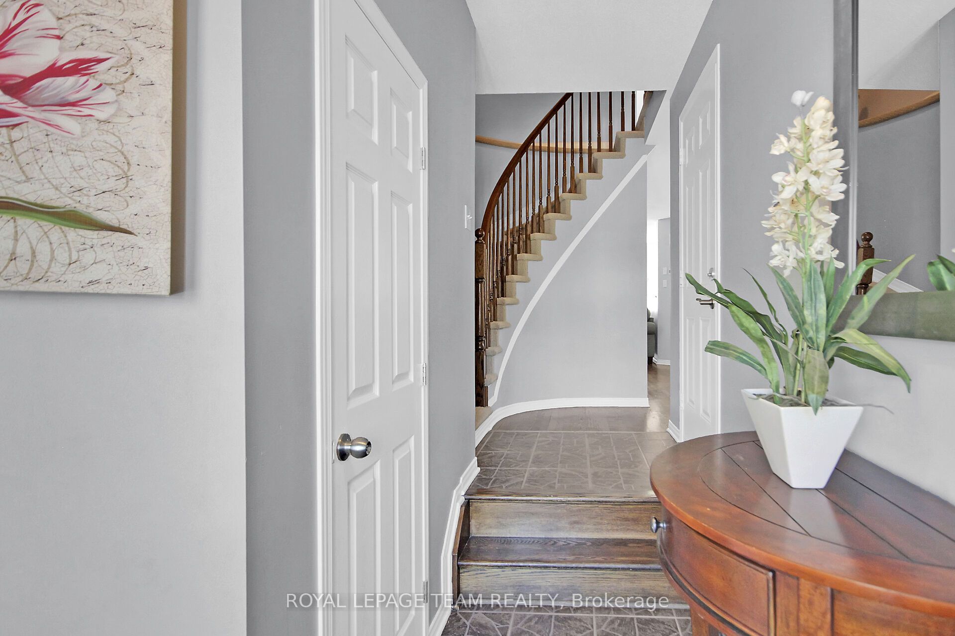 214 Cityview Crescent