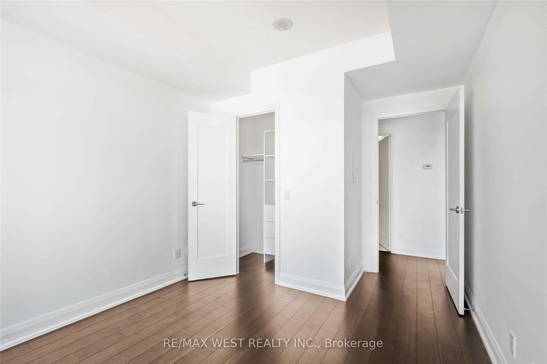 1 Bedroom Condo at 56 Annie Craig,  Toronto For sale