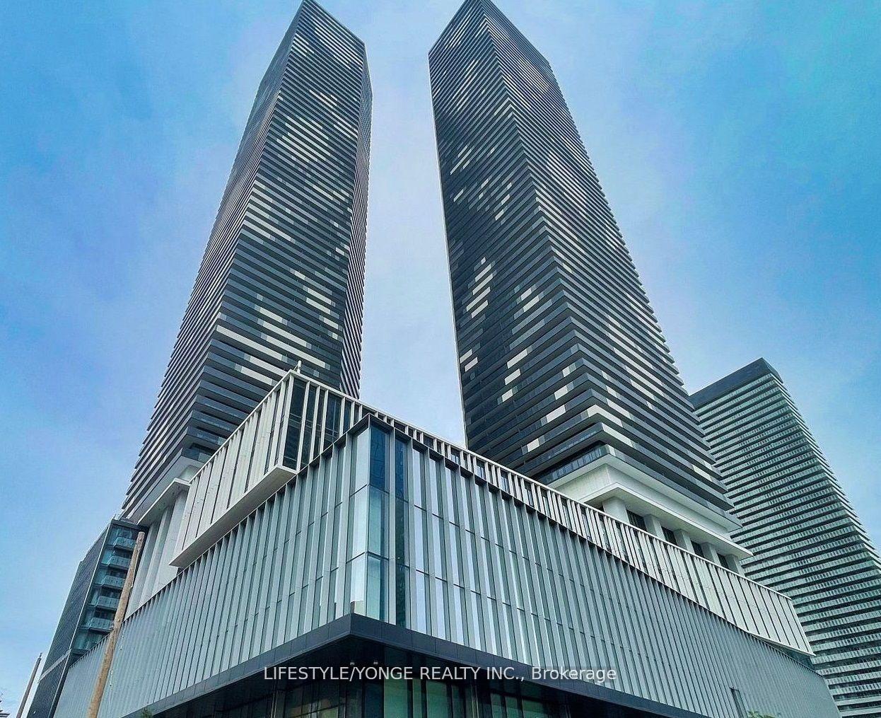 3 Bedrooms Condo at 55 Cooper,  Toronto For sale