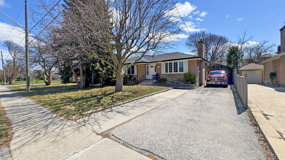 344 Paliser Crescent, Richmond Hill, ON L4C 1R8