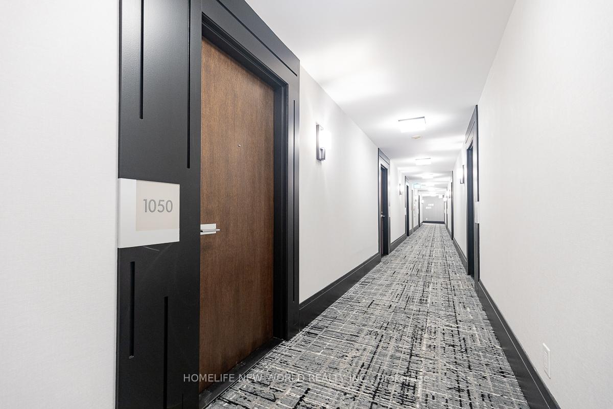3 Bedrooms Condo at 111 Elizabeth, Toronto For sale