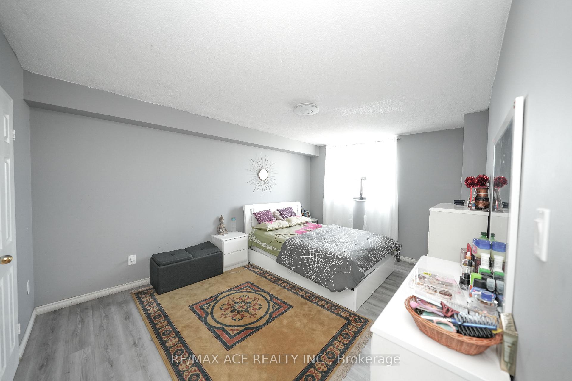 2 Bedrooms Condo at 301 Prudential, Toronto For sale