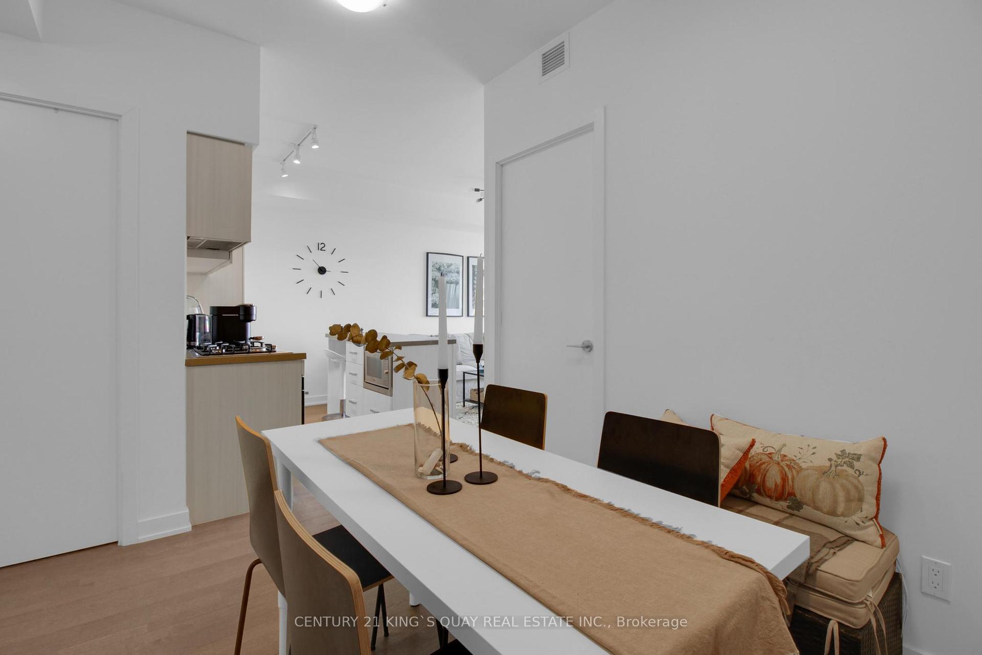 2 Bedrooms Condo at 501 St Clair,  Toronto For sale