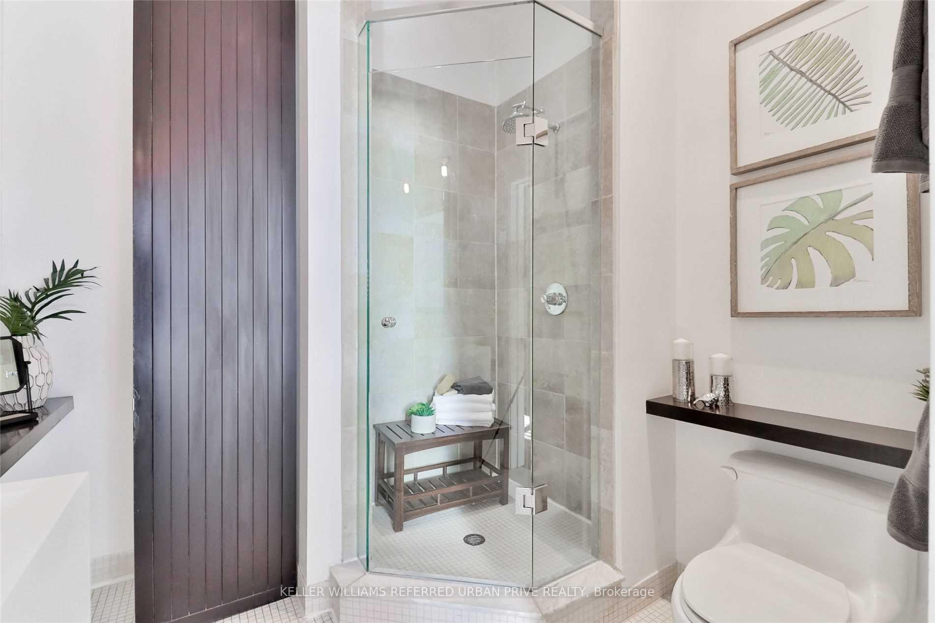 Condo at 915 King, Toronto For sale