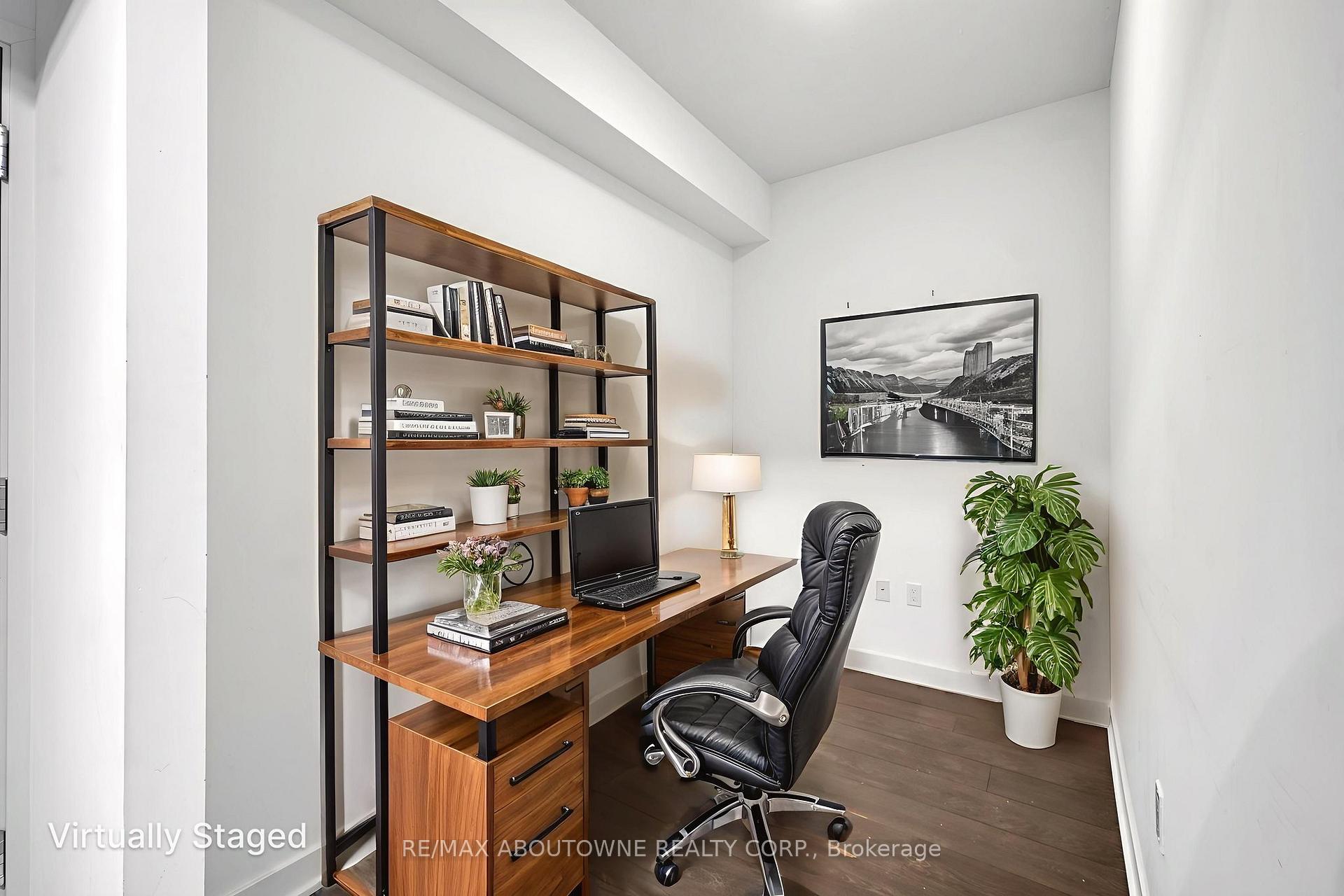 2 Bedrooms Condo at 115 Blue Jays, Toronto For sale
