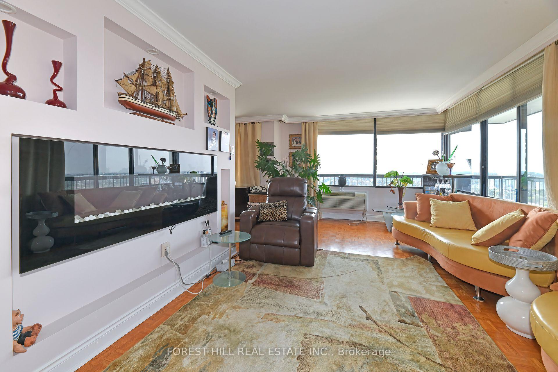 2 Bedrooms Condo at 135 Antibes,  Toronto For sale