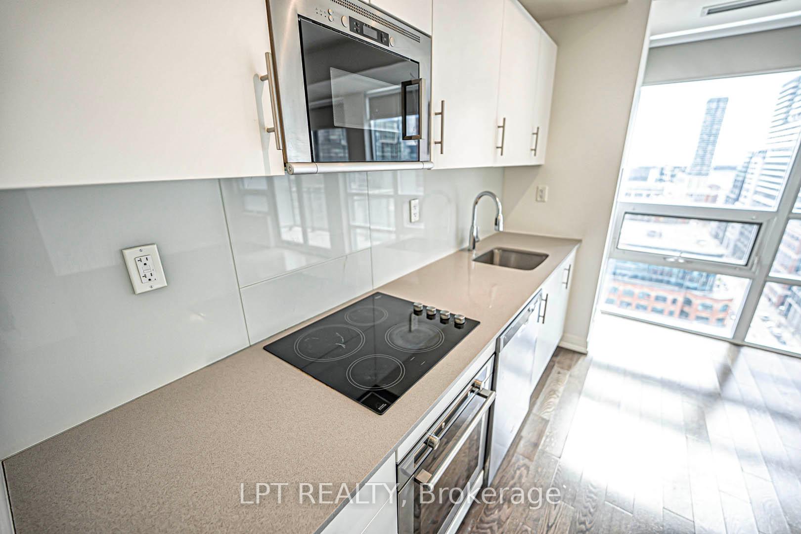Condo at 460 Adelaide,  Toronto For sale