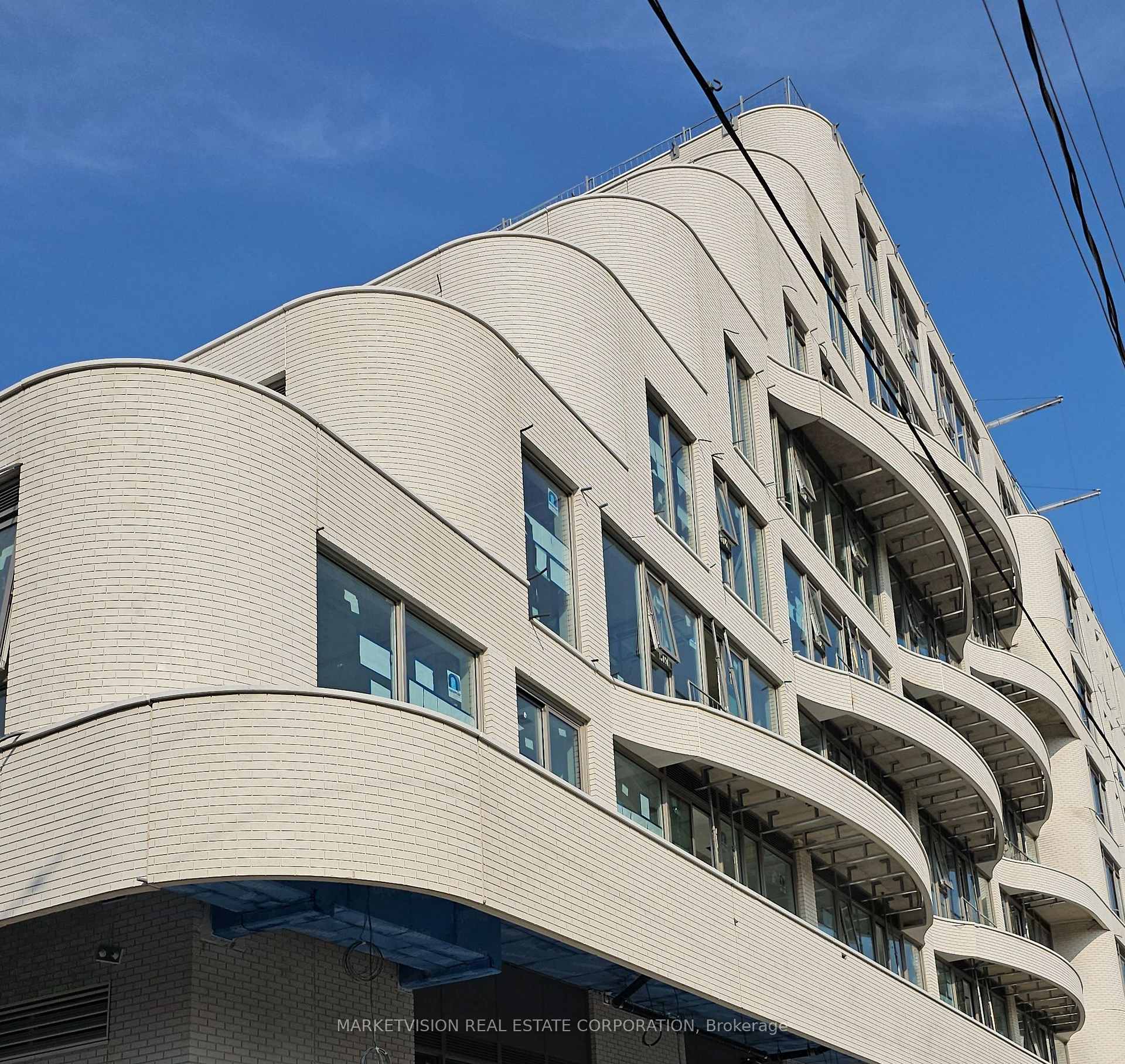 2 Bedrooms Condo at 689 The Queensway,  Toronto For sale