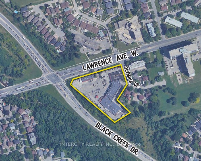 1635 Lawrence Avenue, Toronto, ON M6L 3C9