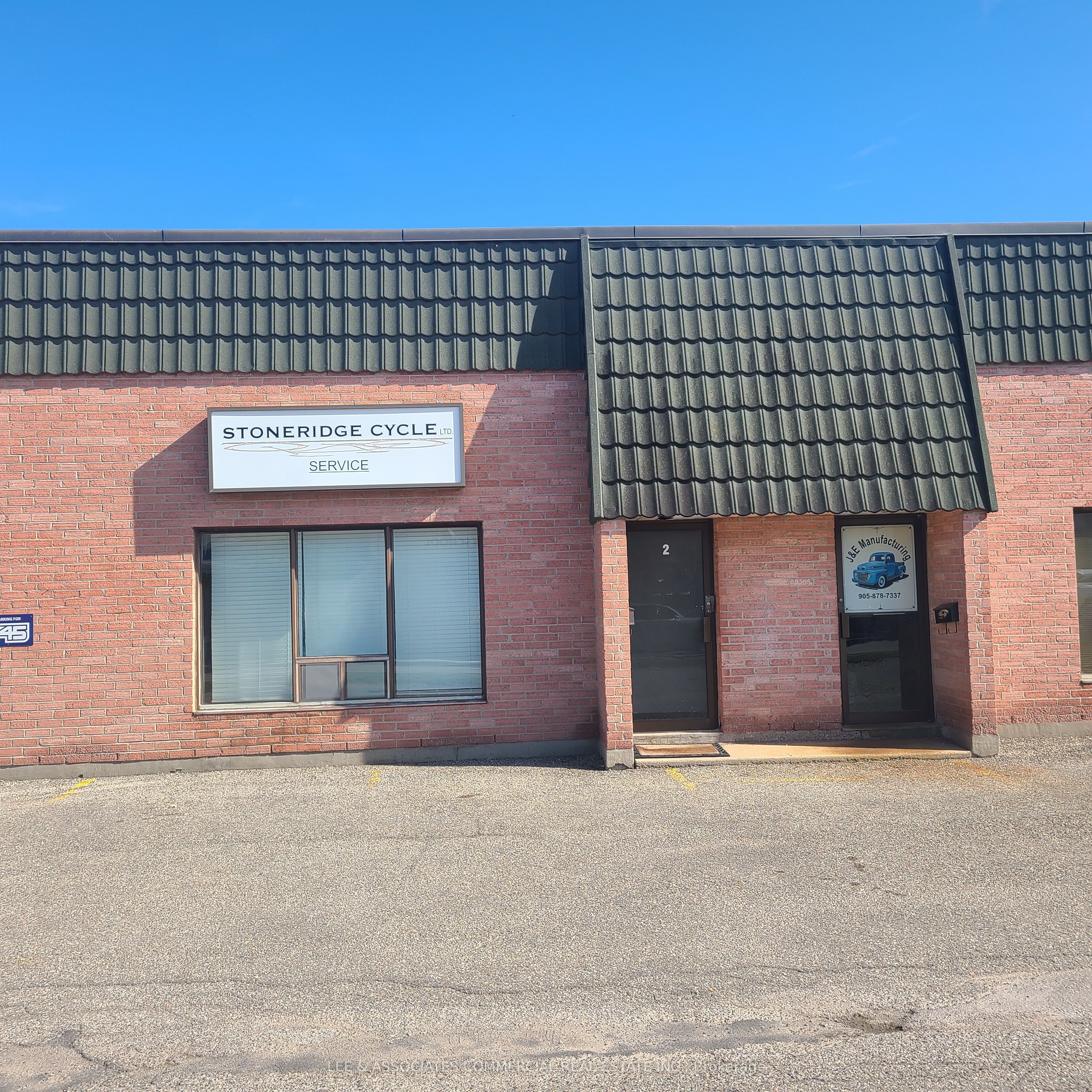 264 Bronte Street S
