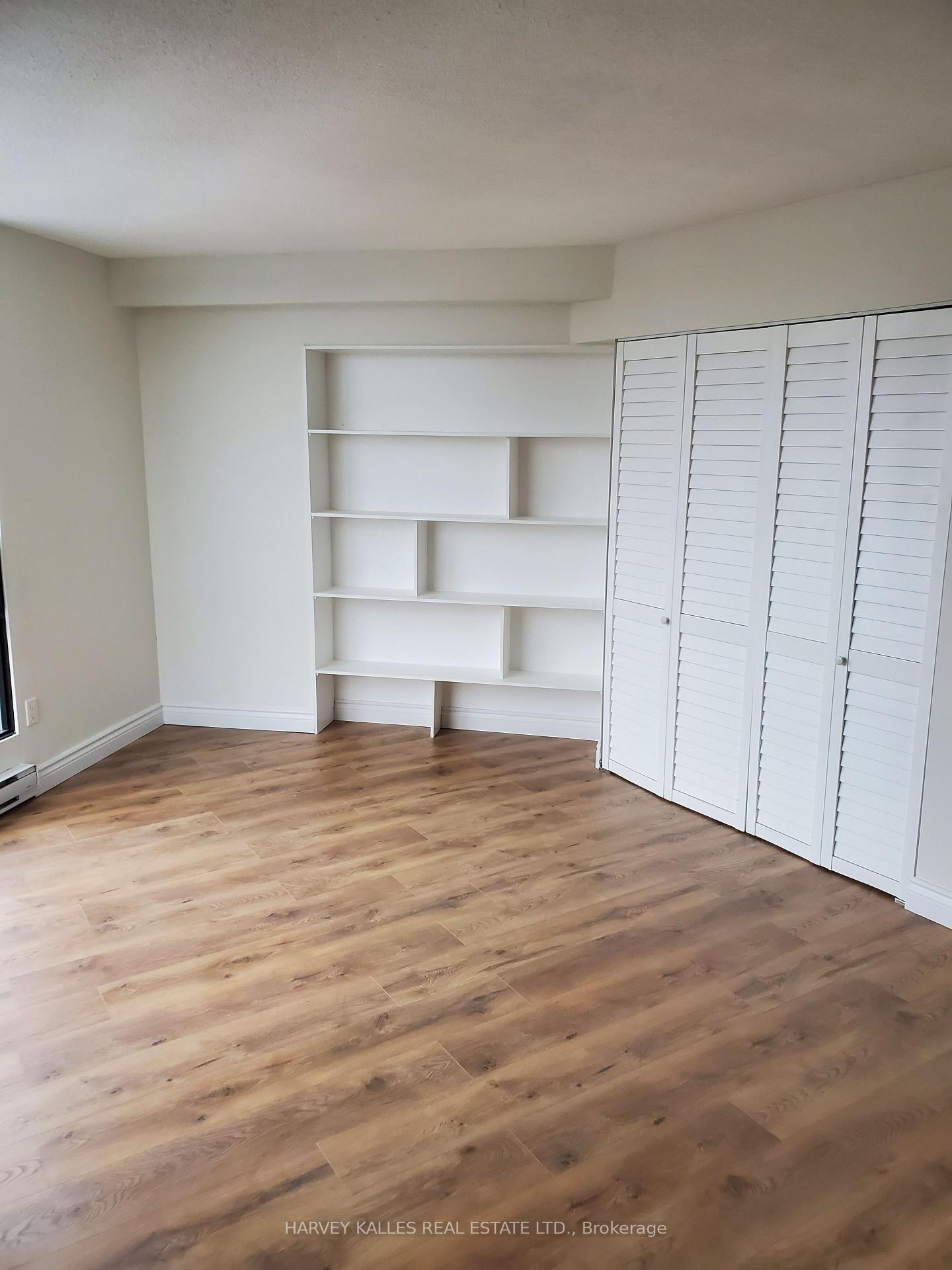 240 Heath Street W 403