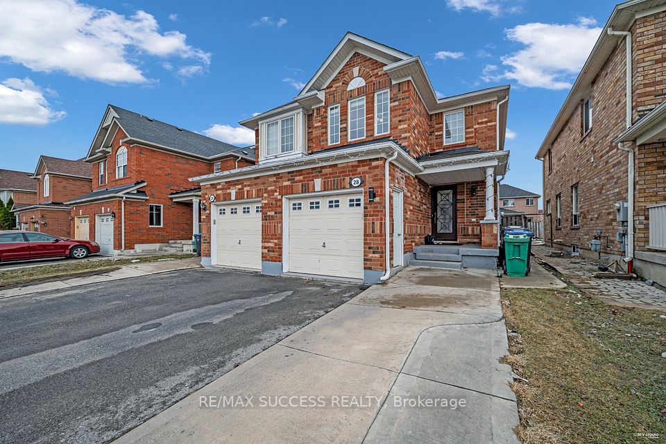 28 Herdwick Street, Brampton, ON L6S 6L7
