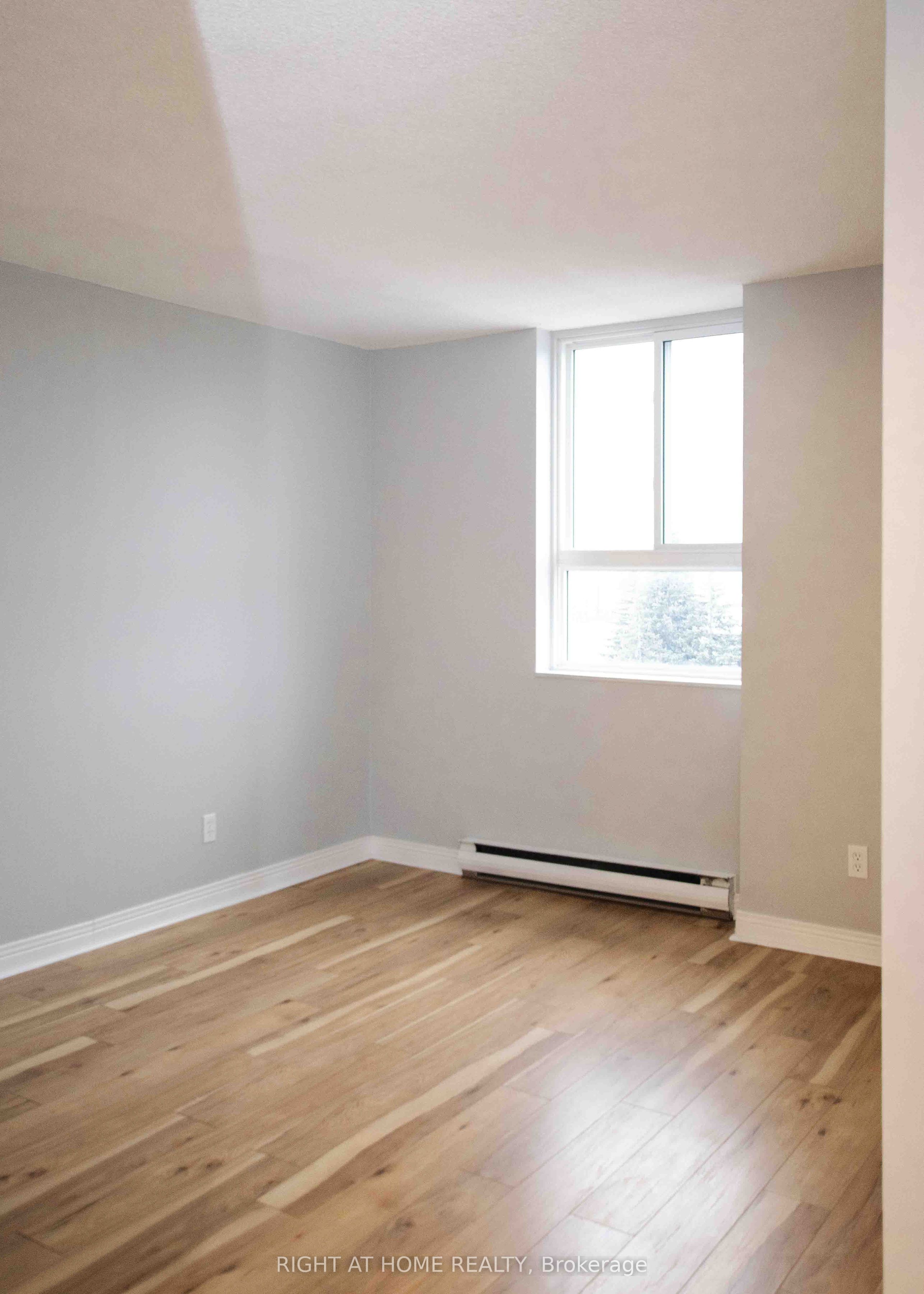 2020 JASMINE Crescent, #704