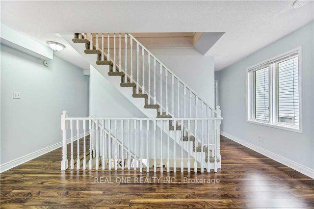 3 Bedrooms Condo at 1292 Sherwood Mills,  Mississauga For sale