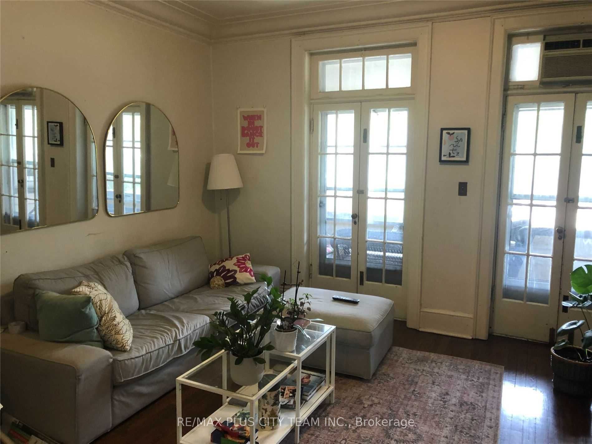 291 St George Street, #4