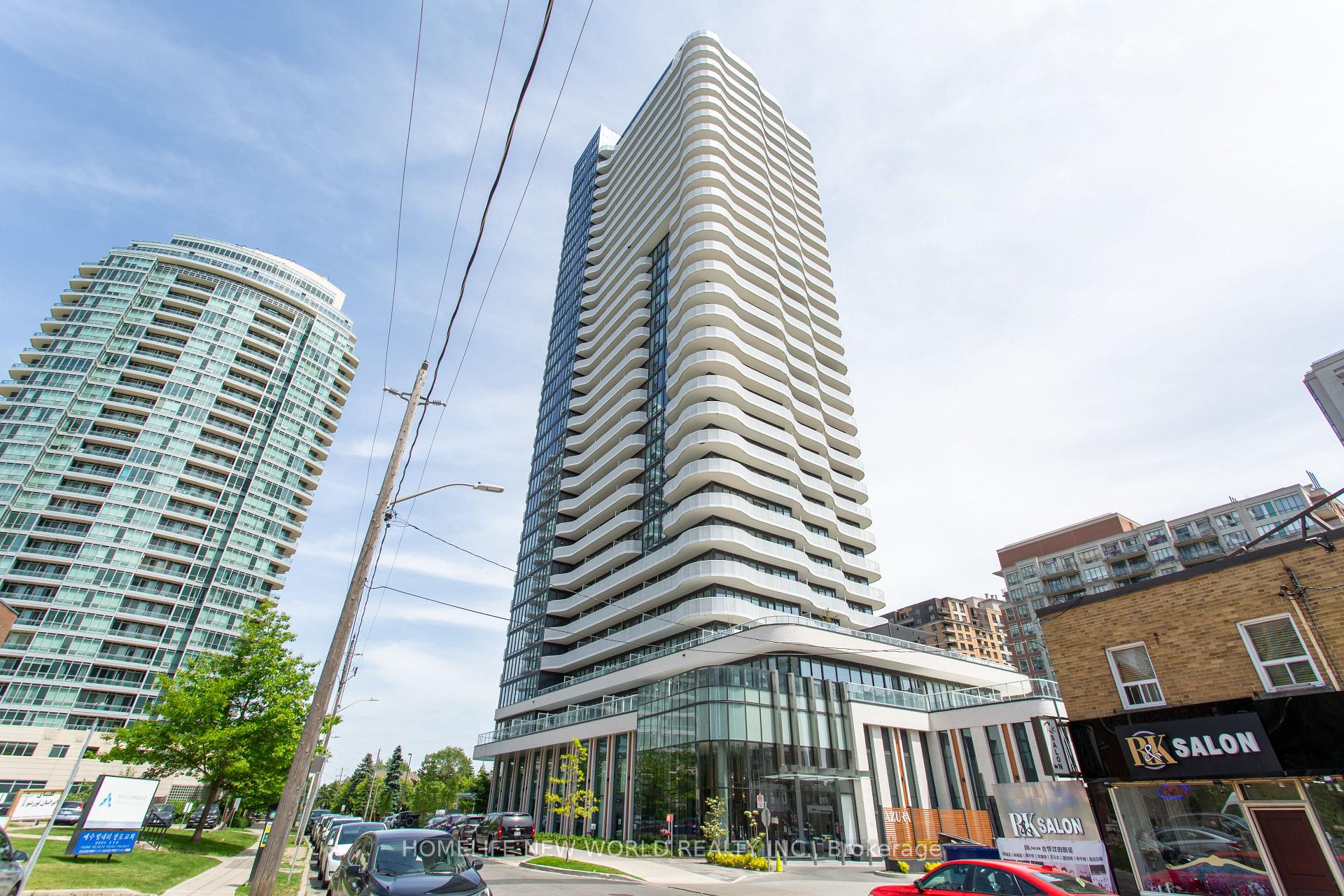 2 Bedrooms Condo at 15 Holmes, Toronto For sale