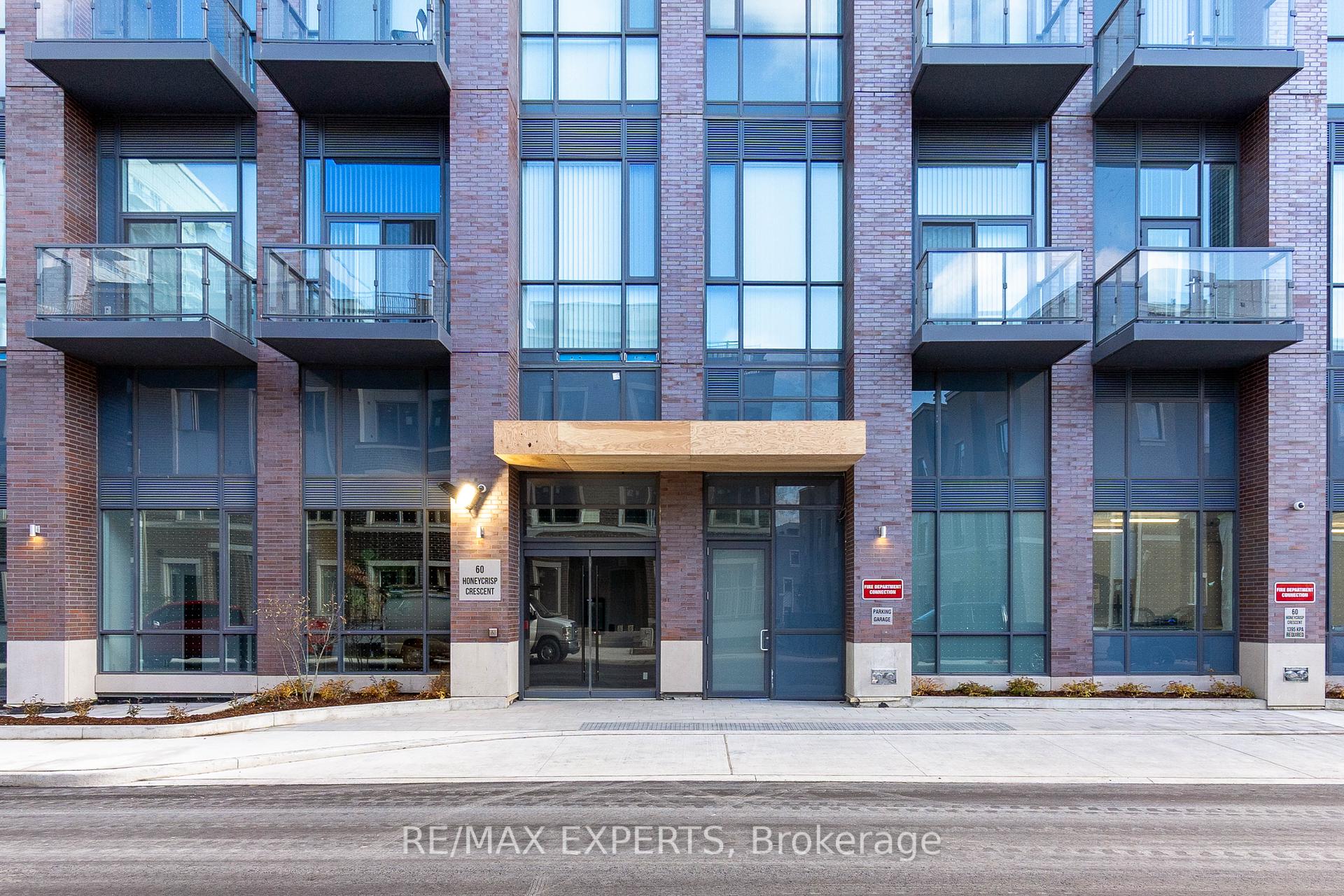 2 Bedrooms Condo at 60 Honeycrisp,  Vaughan For sale