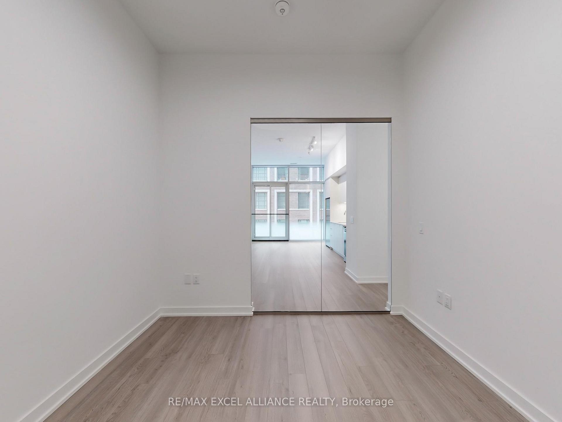 2 Bedrooms Condo at 357 King,  Toronto For sale