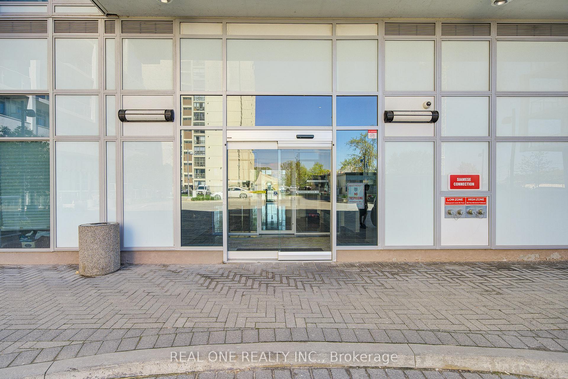 1 Bedroom Condo at 55 SPEERS, Oakville For sale