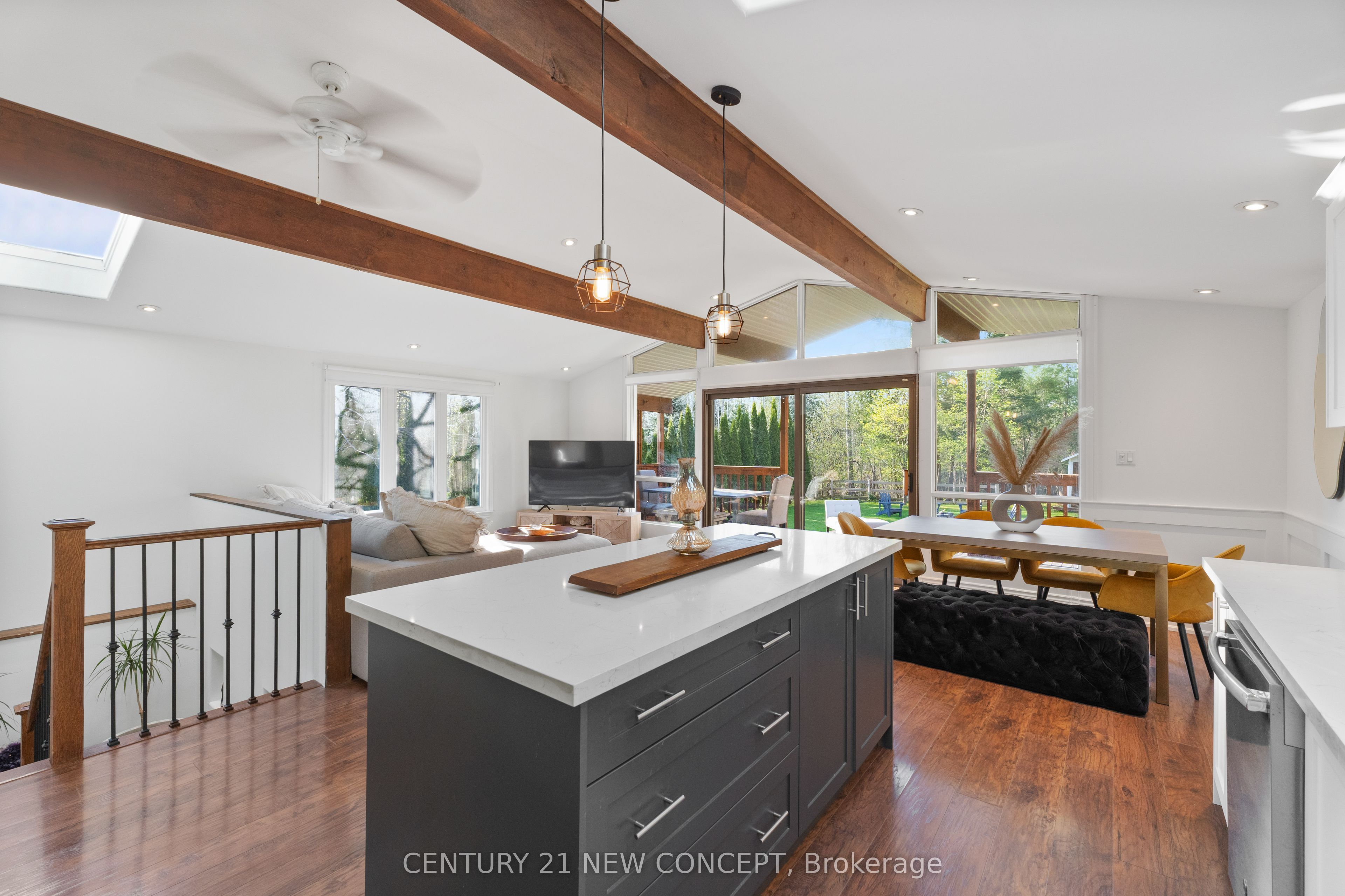 47 Sandra Drive S