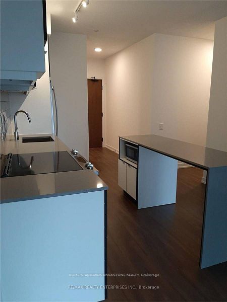 4065 Confederation Parkway, #605