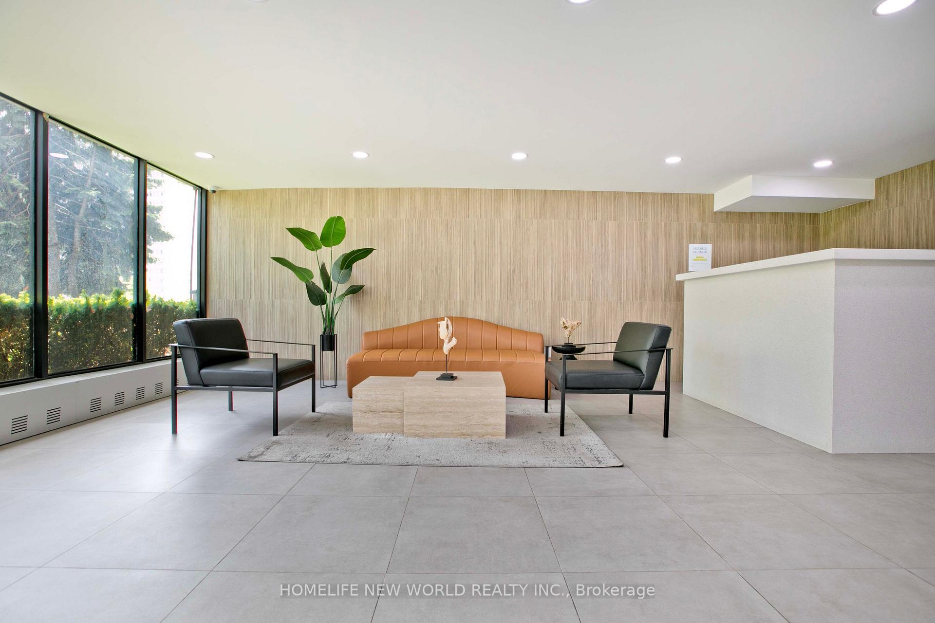 3 Bedrooms Condo at 100 Echo, Toronto For sale