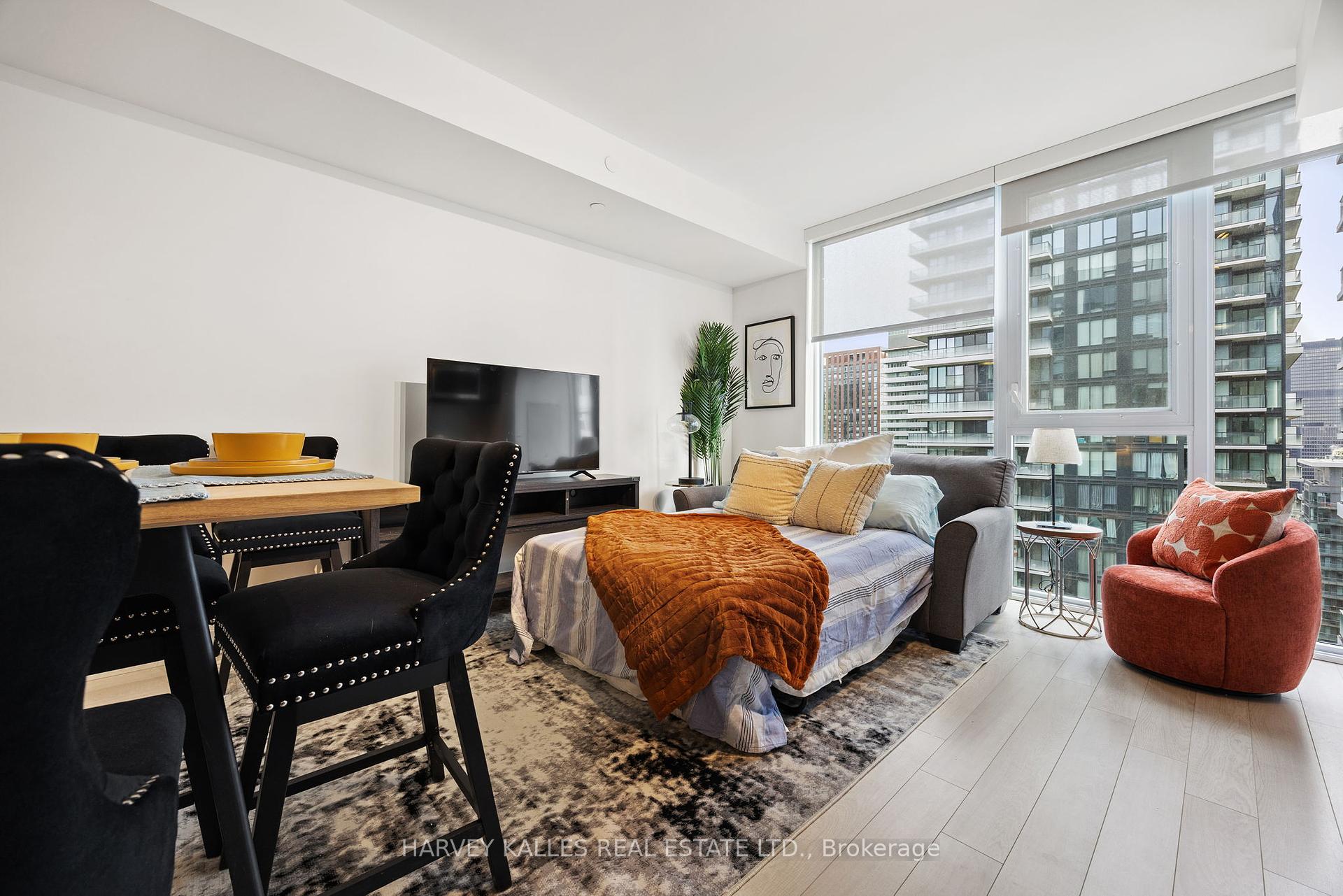 357 King Street W 3507