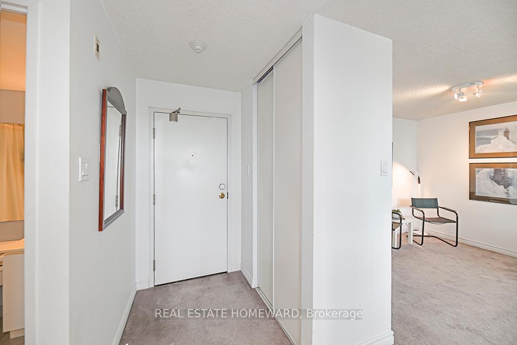 1 Bedroom Condo at 4 Park Vista, Toronto For sale