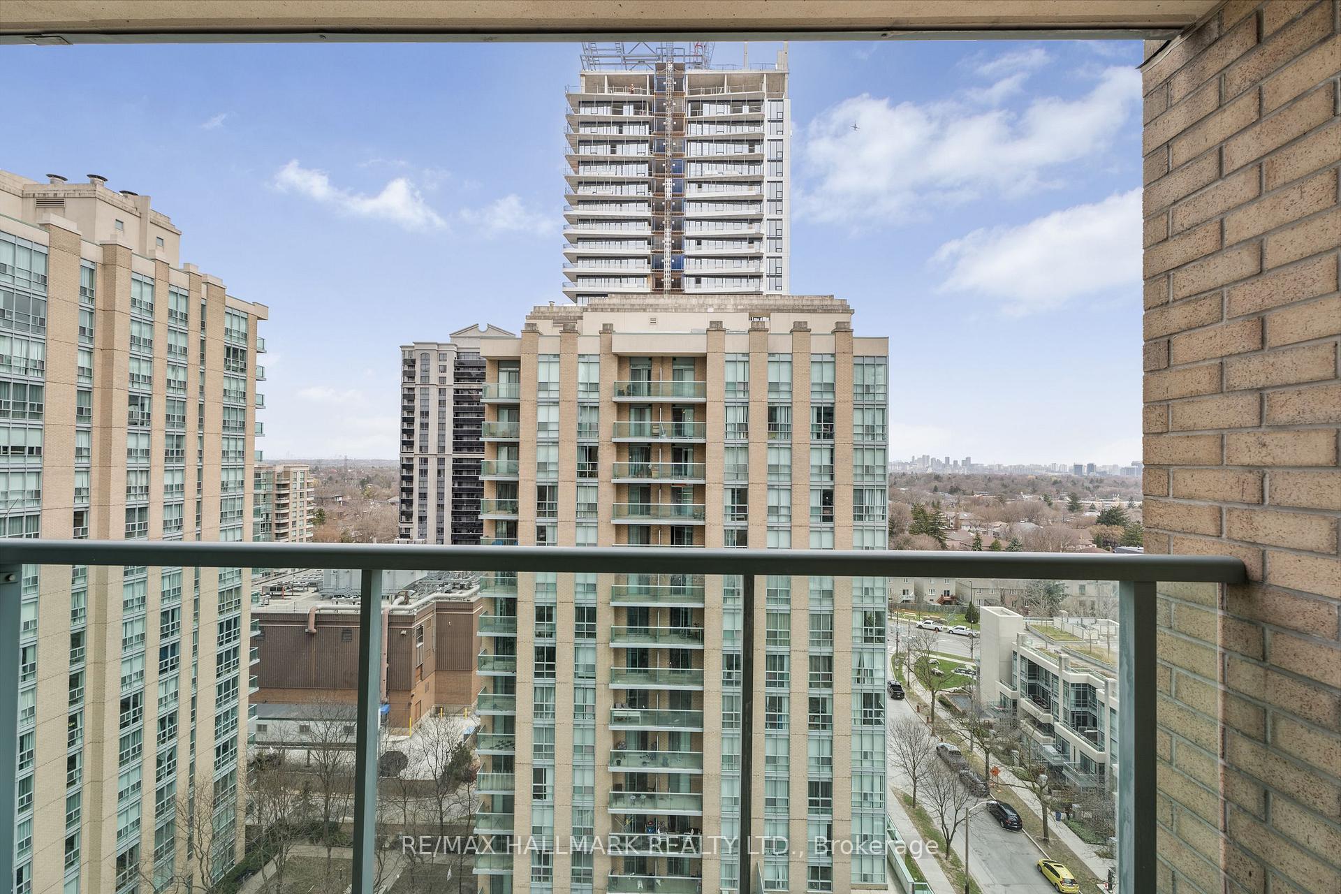 1 Bedroom Condo at 20 Olive, Toronto For sale