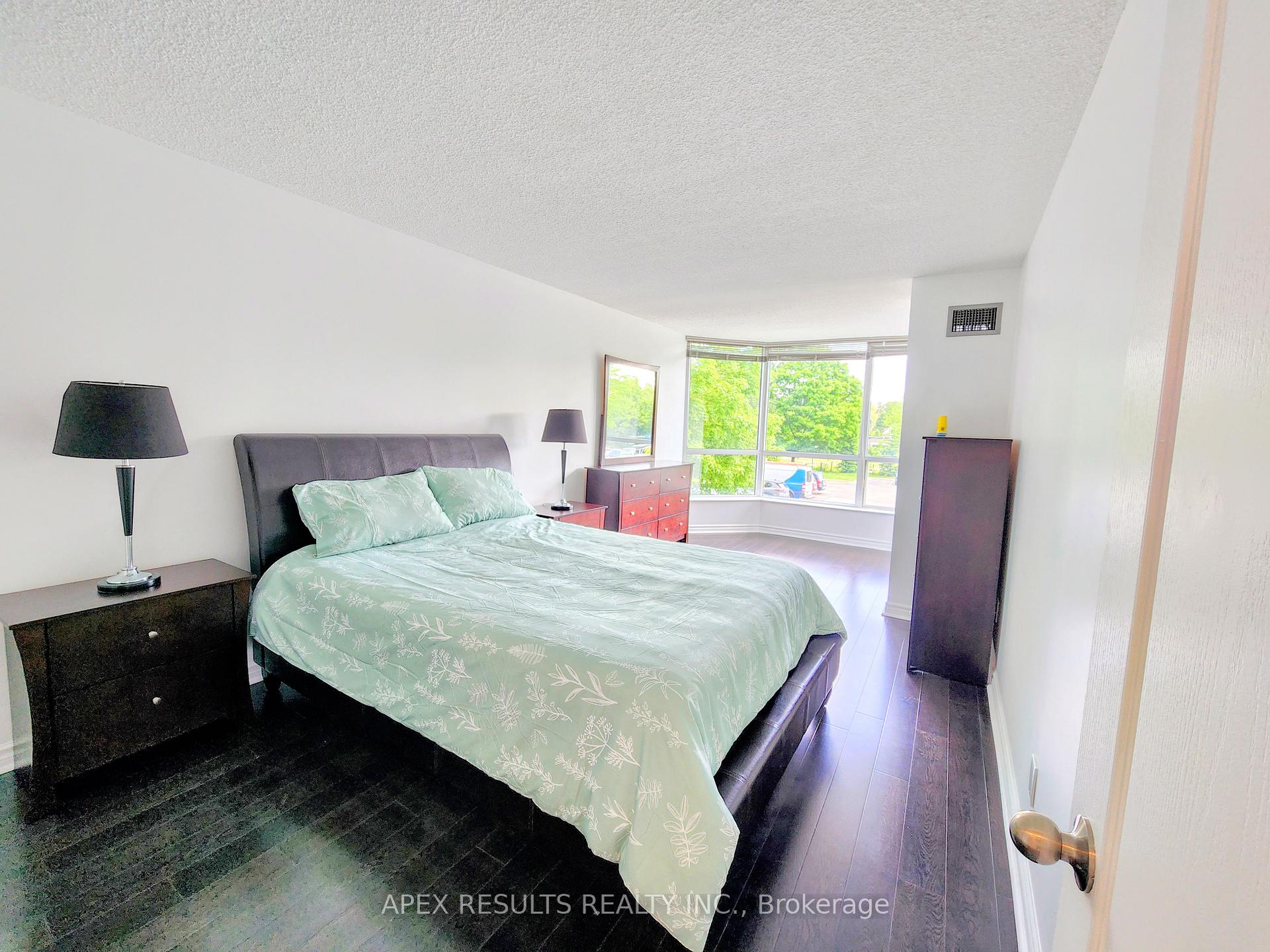 1 Bedroom Condo at 1276 Maple Crossing, Burlington For sale