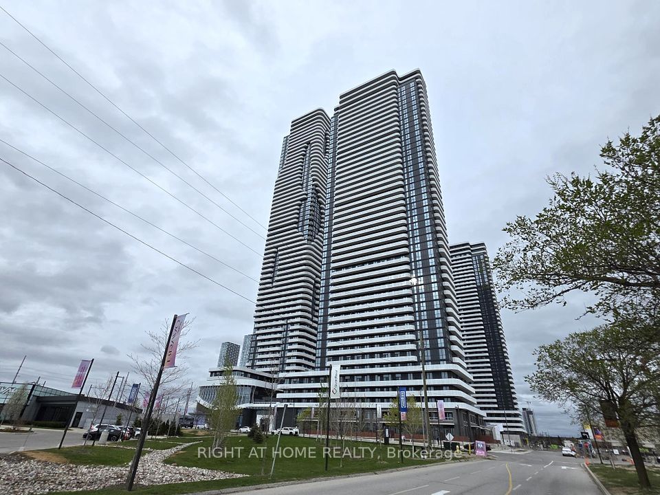 225 Commerce