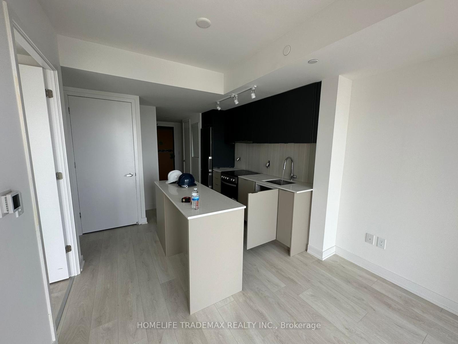 1 Bedroom Condo at 8 Tippett,  Toronto For sale