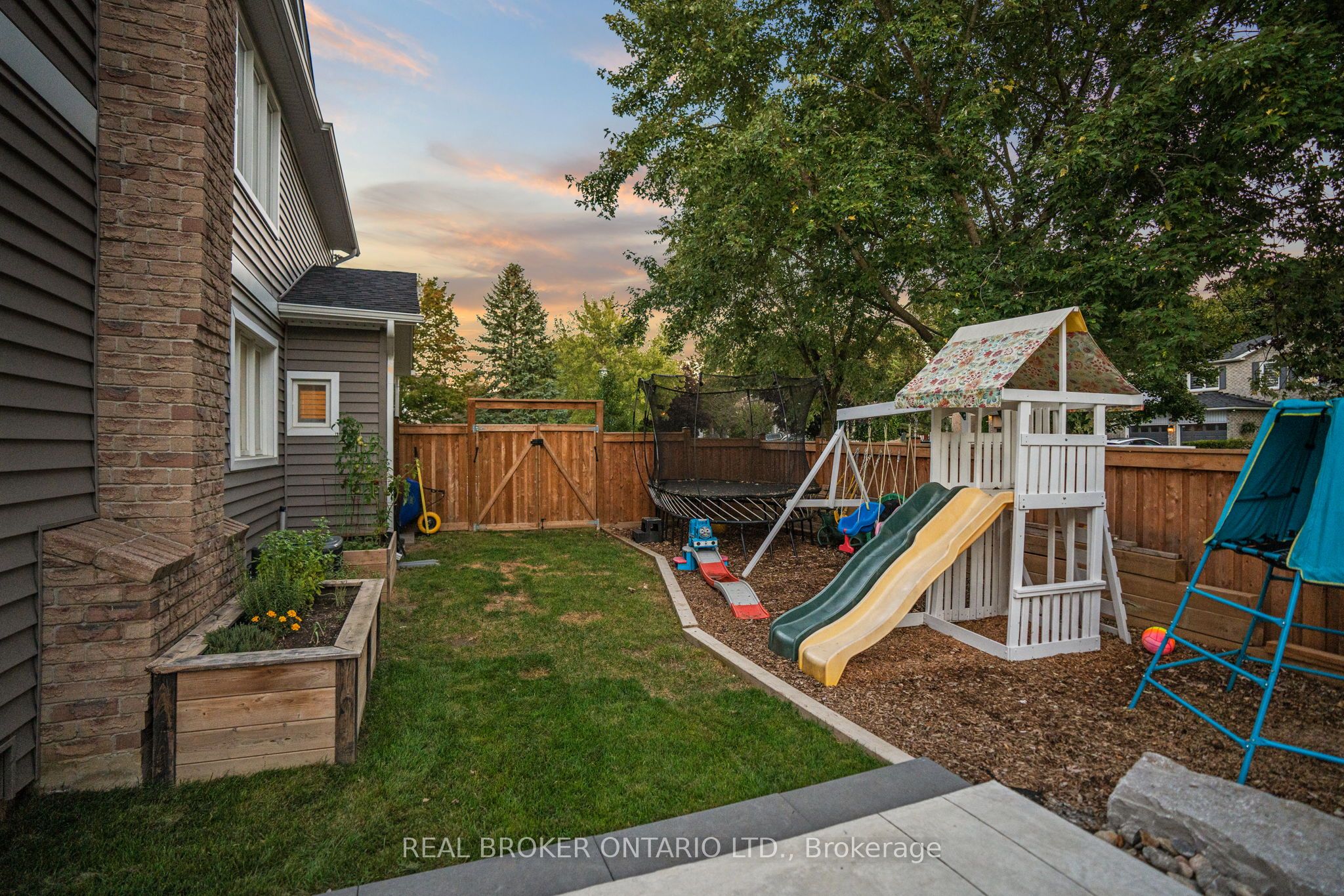 3 Oak Ridge Court