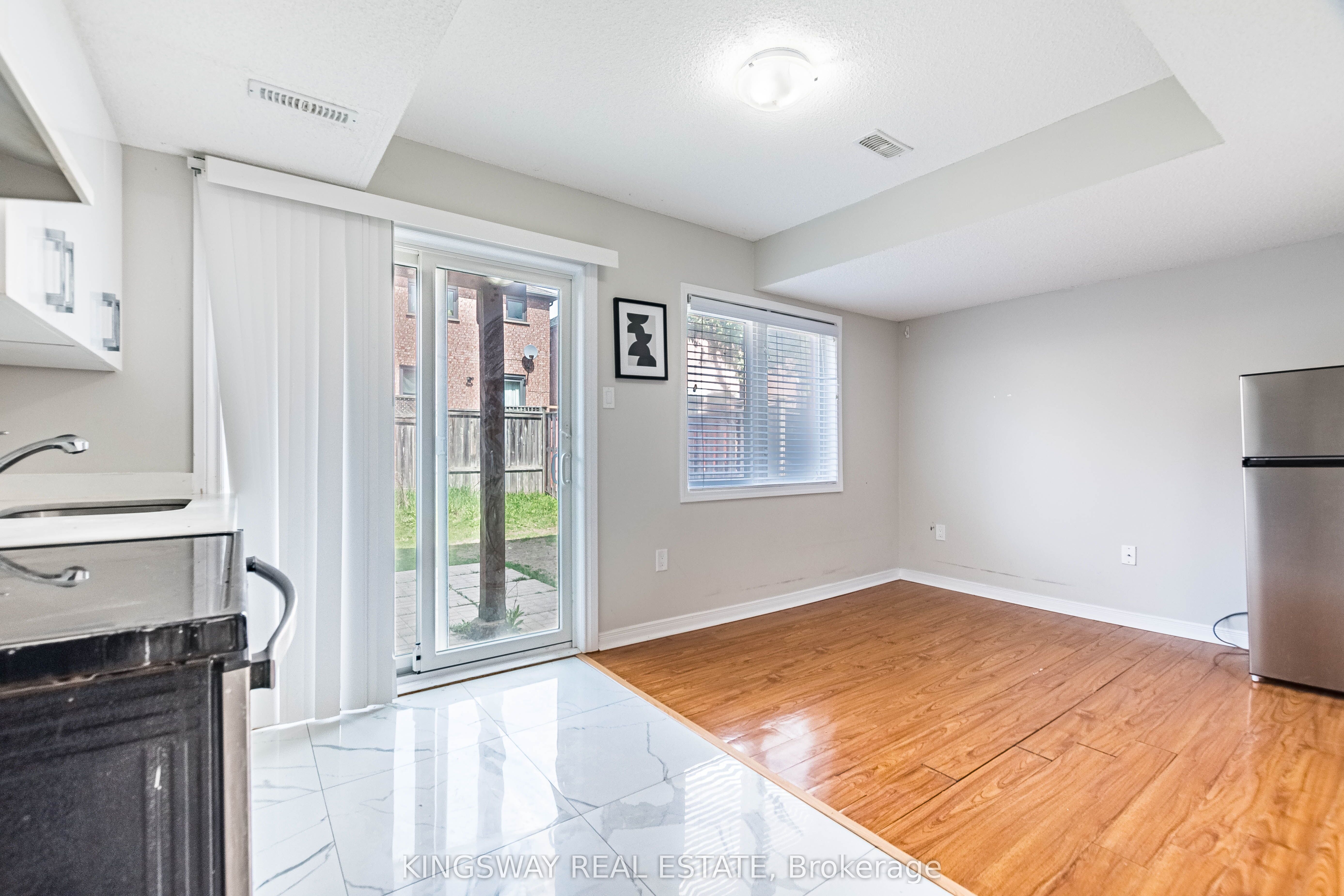5821 Tiz Road, Mississauga Hurontario