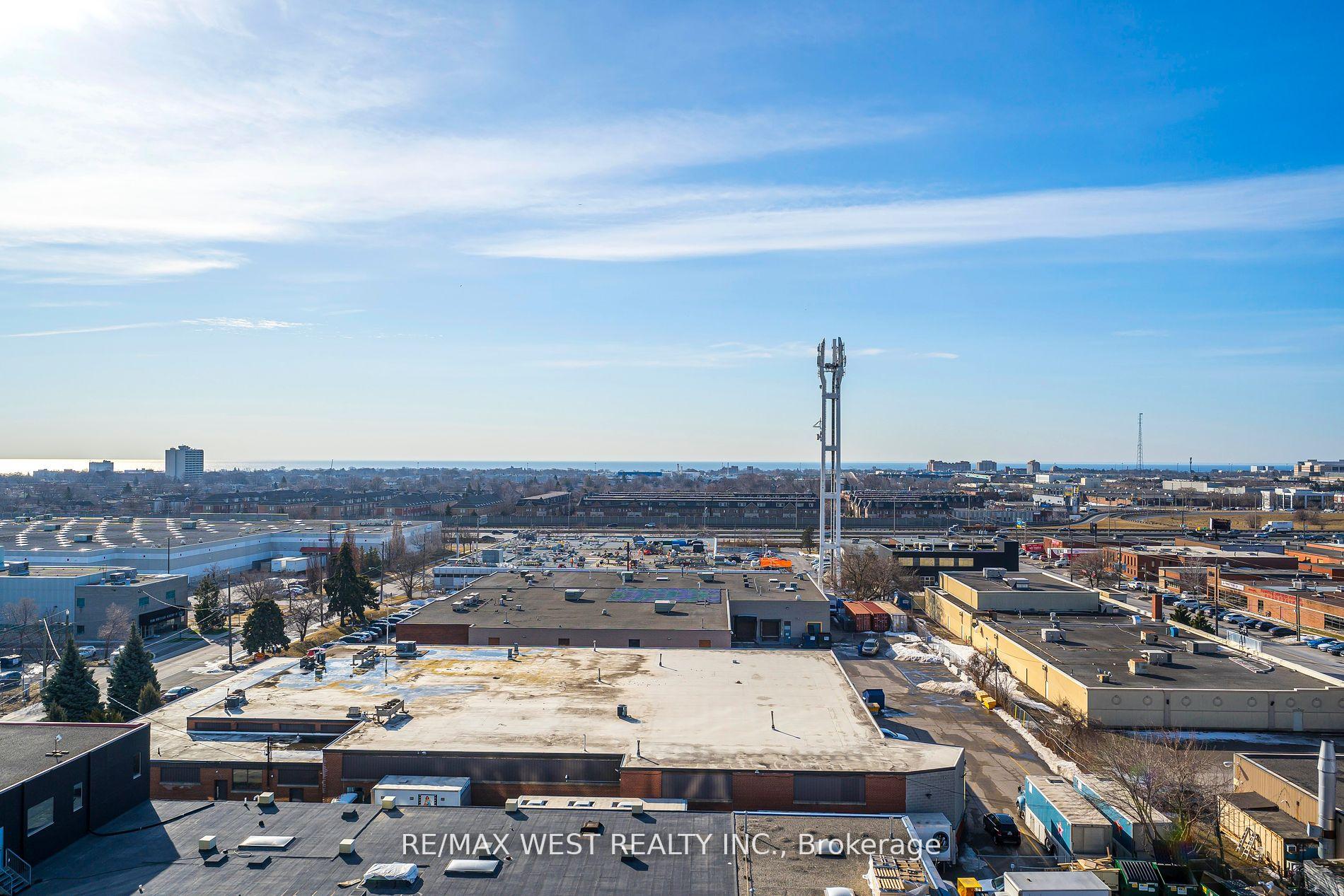 2 Bedrooms Condo at 859 The Queensway, Toronto For sale