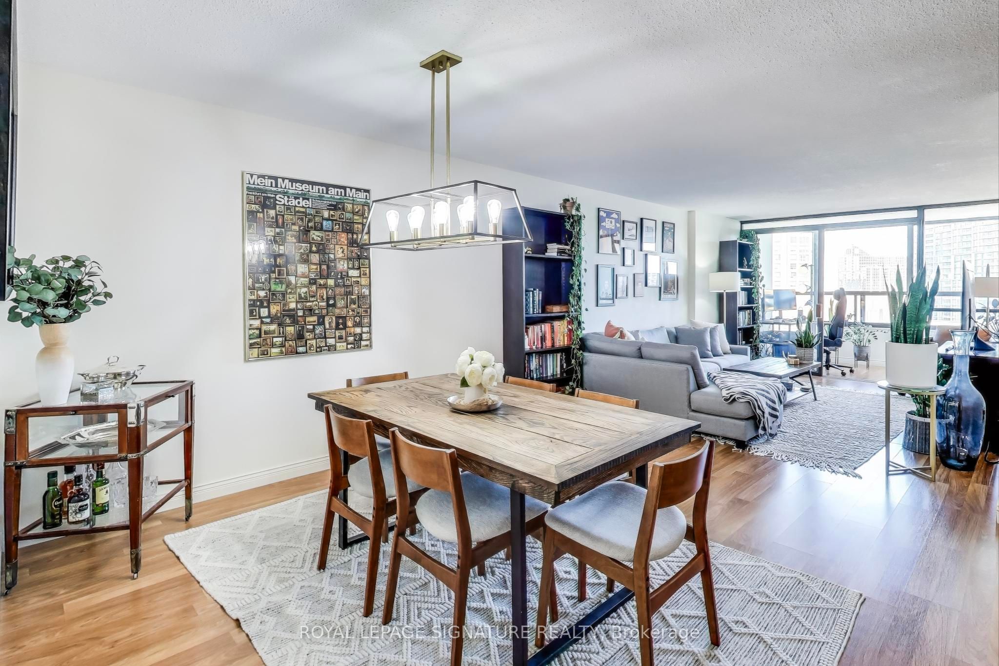 33 Elmhurst Avenue, #2107