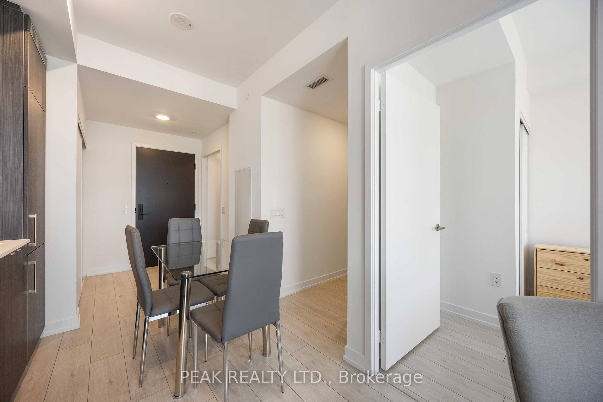 1 Bedroom Condo at 500 Dupont,  Toronto For sale