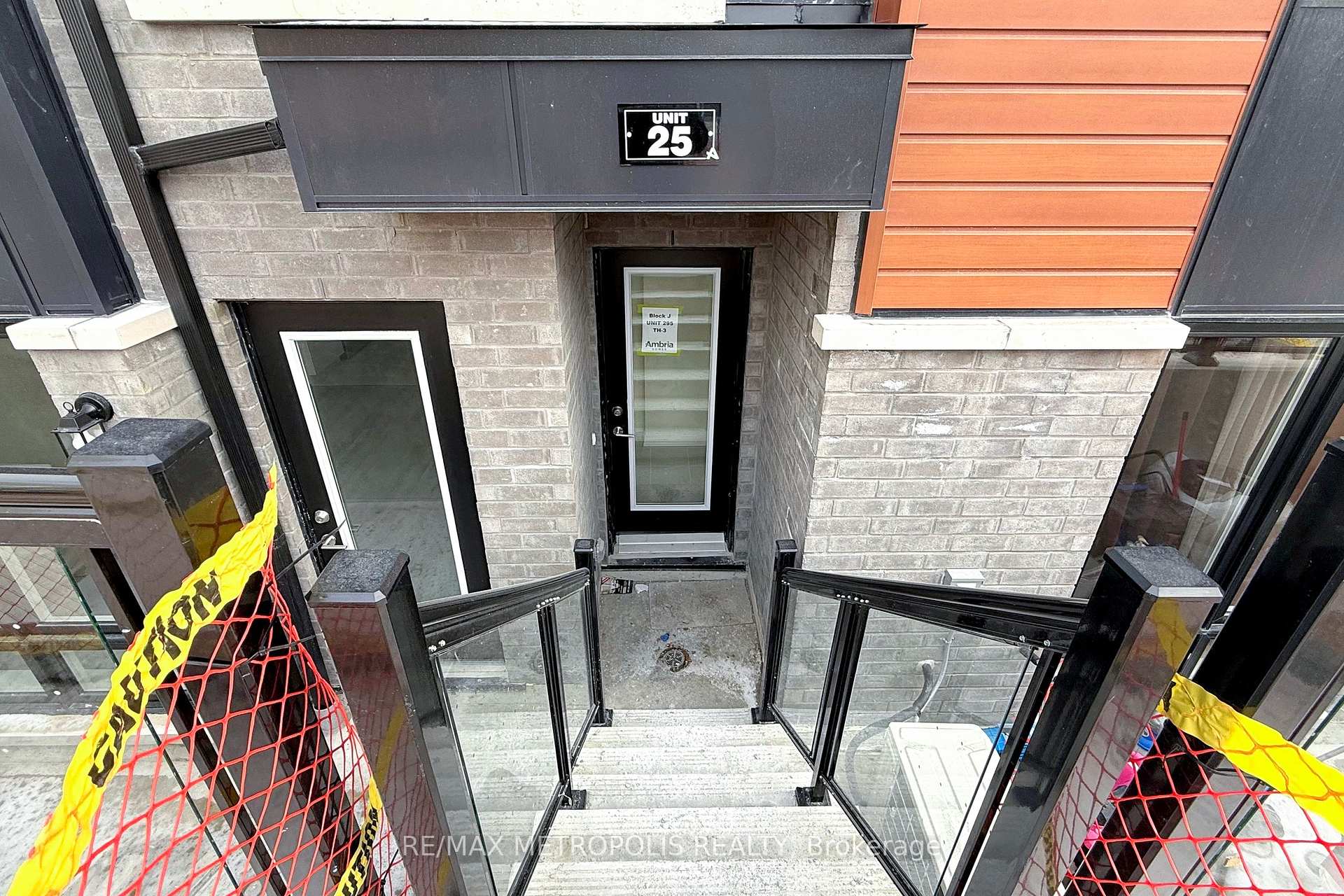 3 Bedrooms Condo at 35 Priya, Toronto For sale