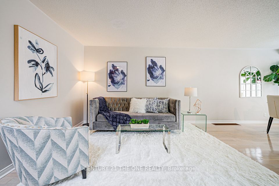 20 Goldbrook