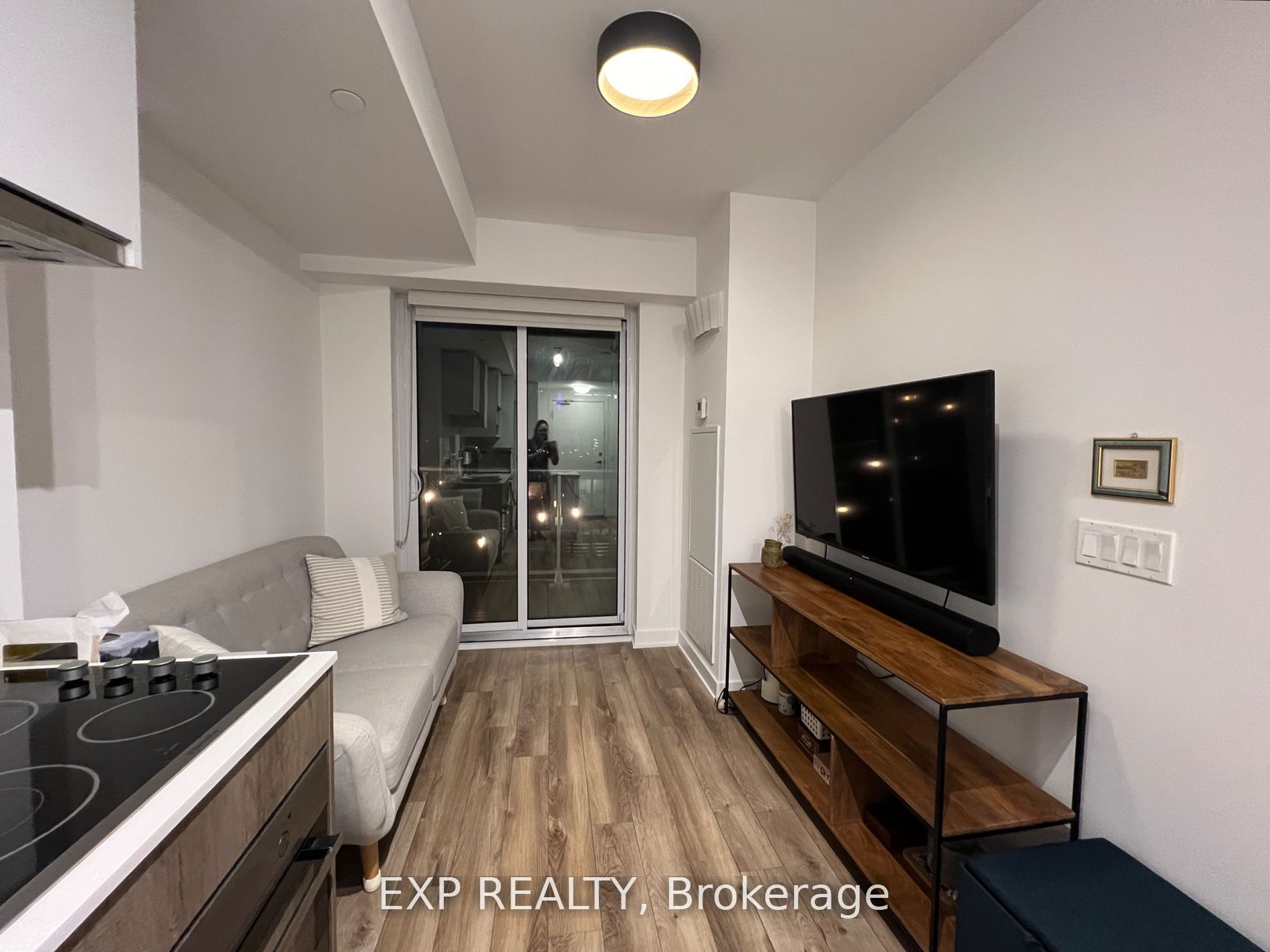 195 Redpath Avenue, #3013