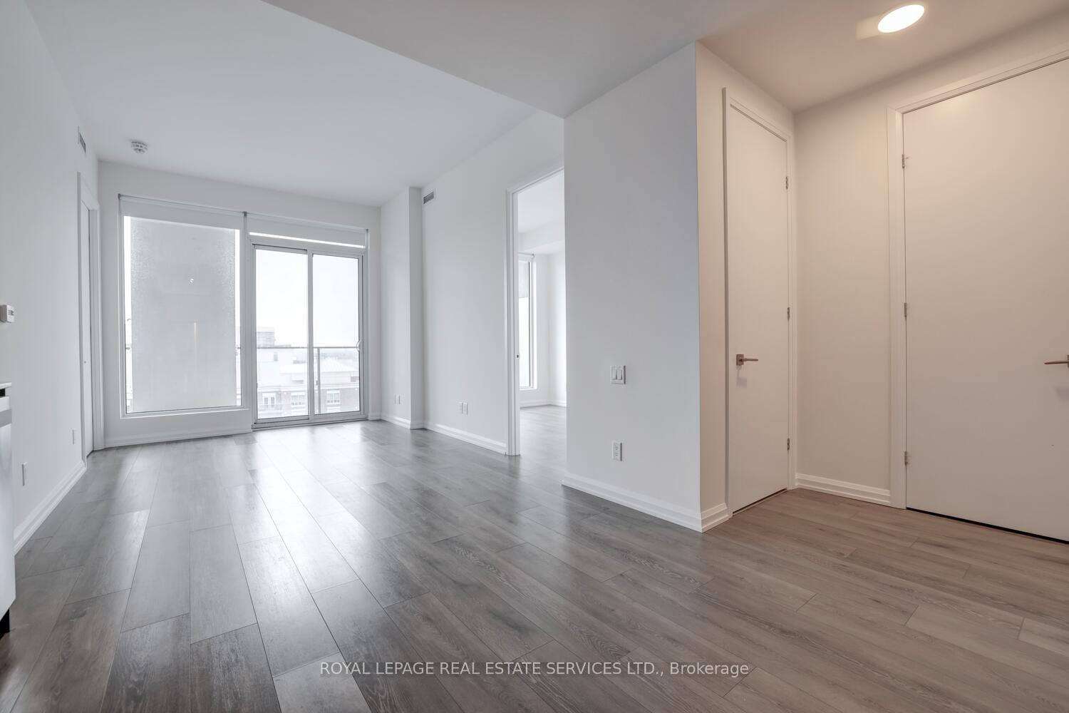 2 Bedrooms Condo at 4208 Dundas,  Toronto For sale