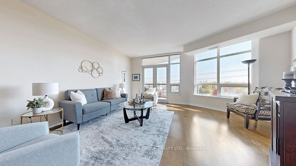 1135 Royal York
